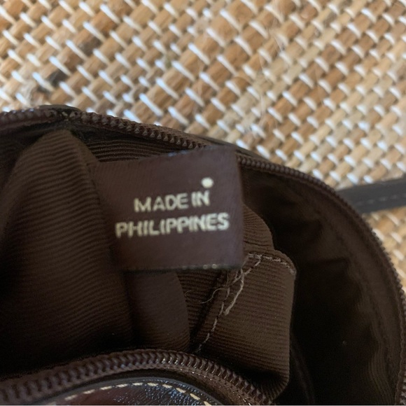 Coach  Signature Design Pleated Wristlet - Picture 6 of 6